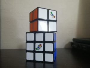 ジンのお家にあるルービックキューブ